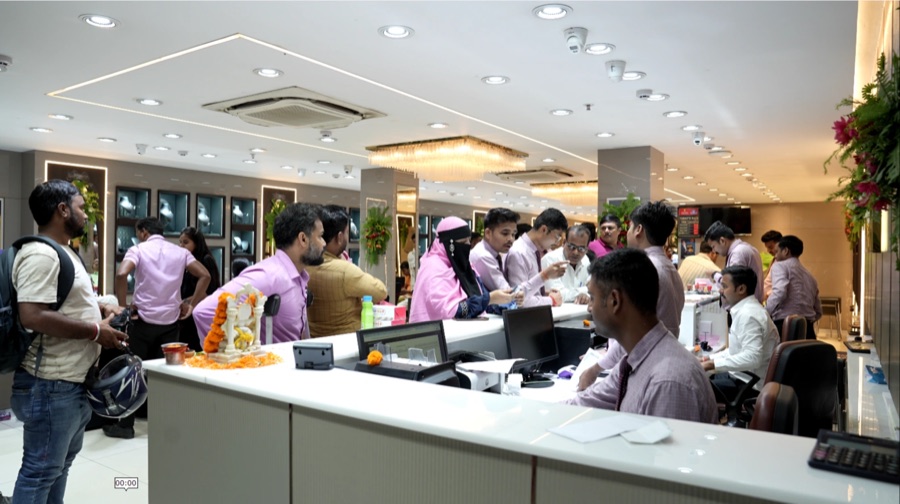 Kalyan Jewellers store interior