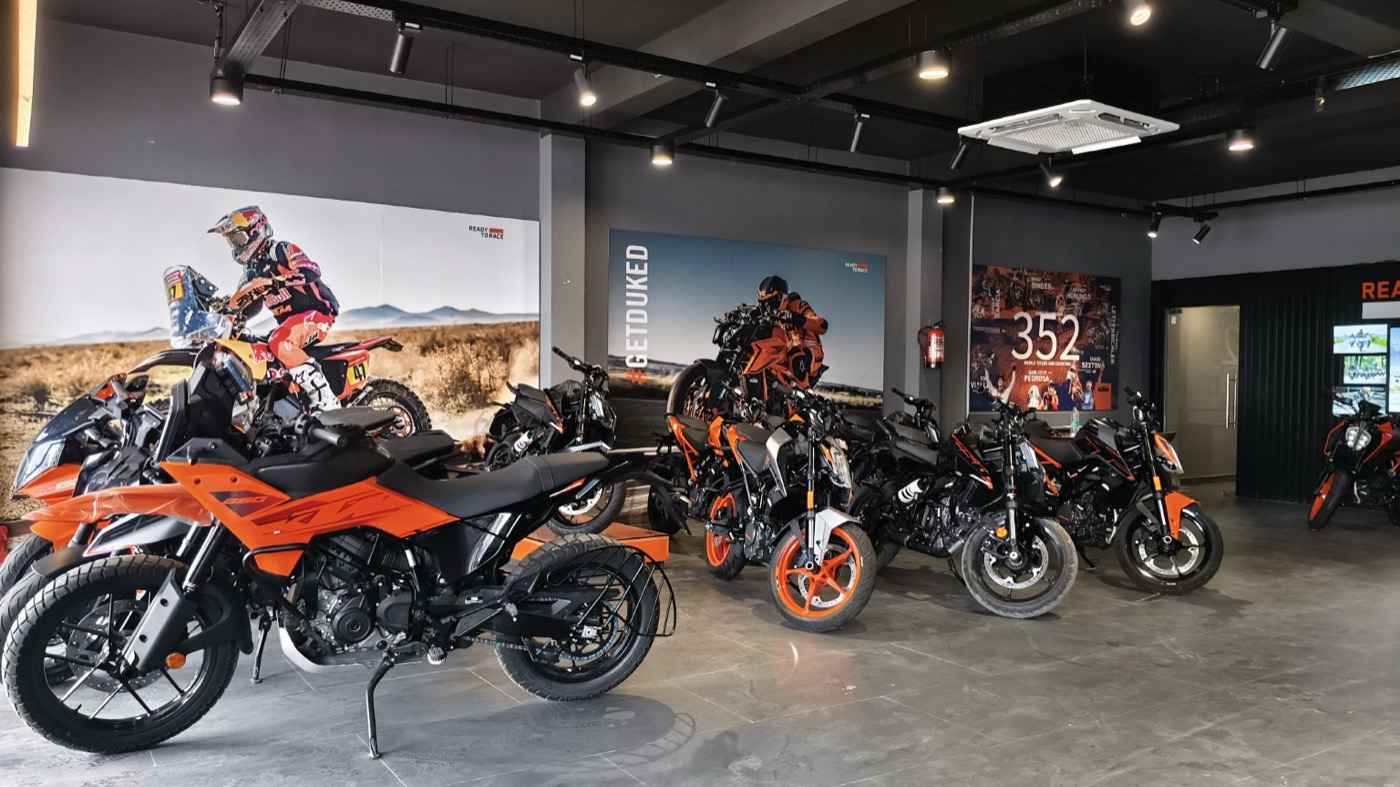 ktm showroom